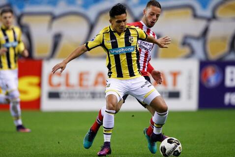 校篮球场或 校篮球场或