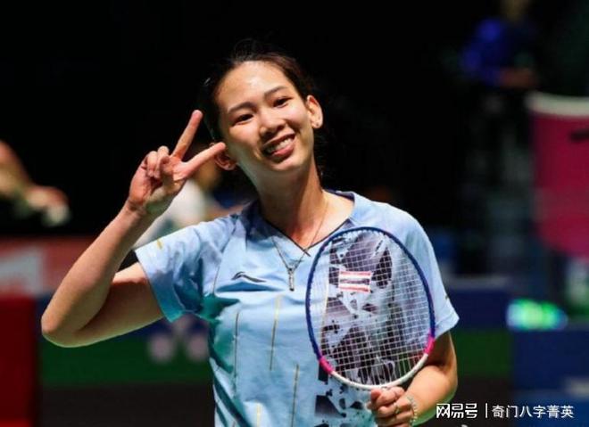 国足球门的 国足球门的