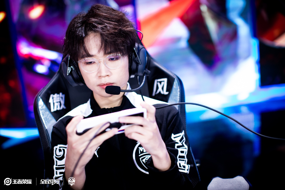 帕雷德斯 帕雷德斯