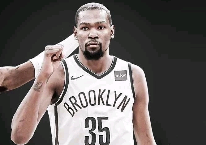 两记头球 两记头球